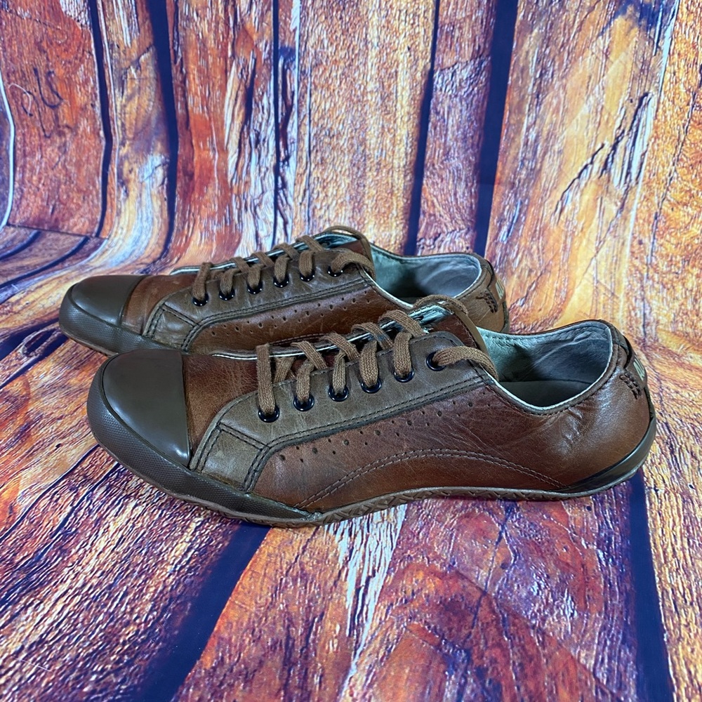 Converse All Star Women’s Leather Shoes Size 5